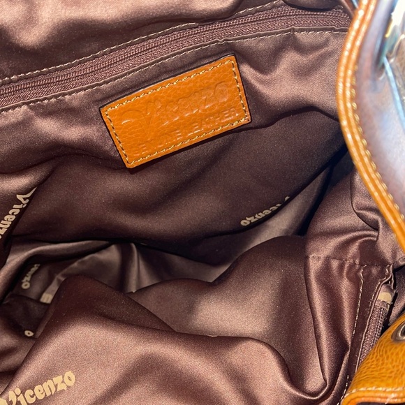Vincenzo Stunning Honey Leather Tote Bag Shoulder or Backpack Vincenzo main image 8